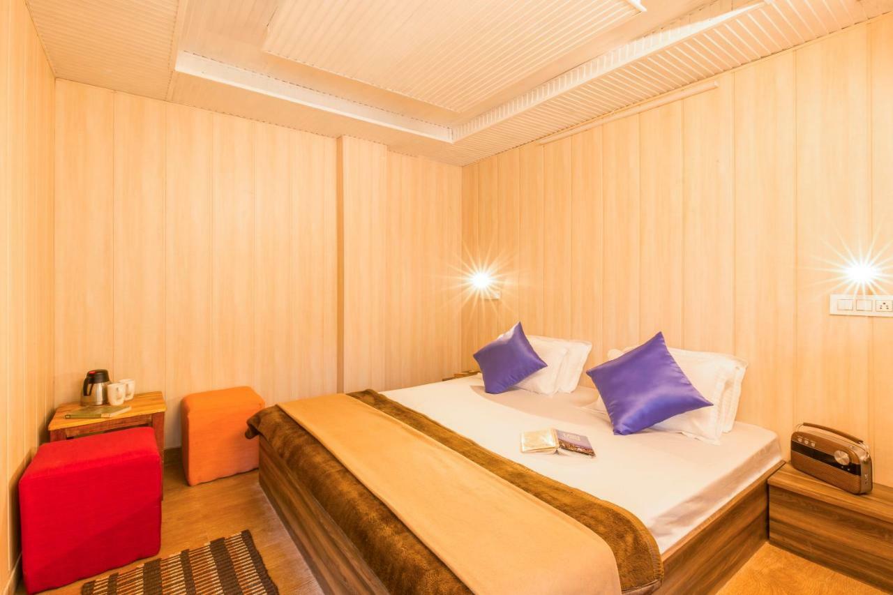 Gostops Dalhousie - Rooms & Dorms Esterno foto